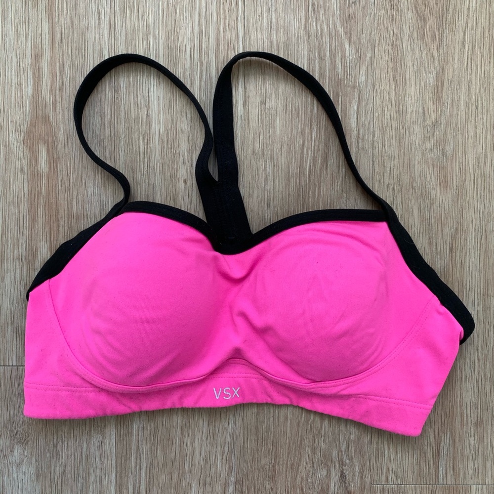 Victoria’s Secret Sports Bra size 32D